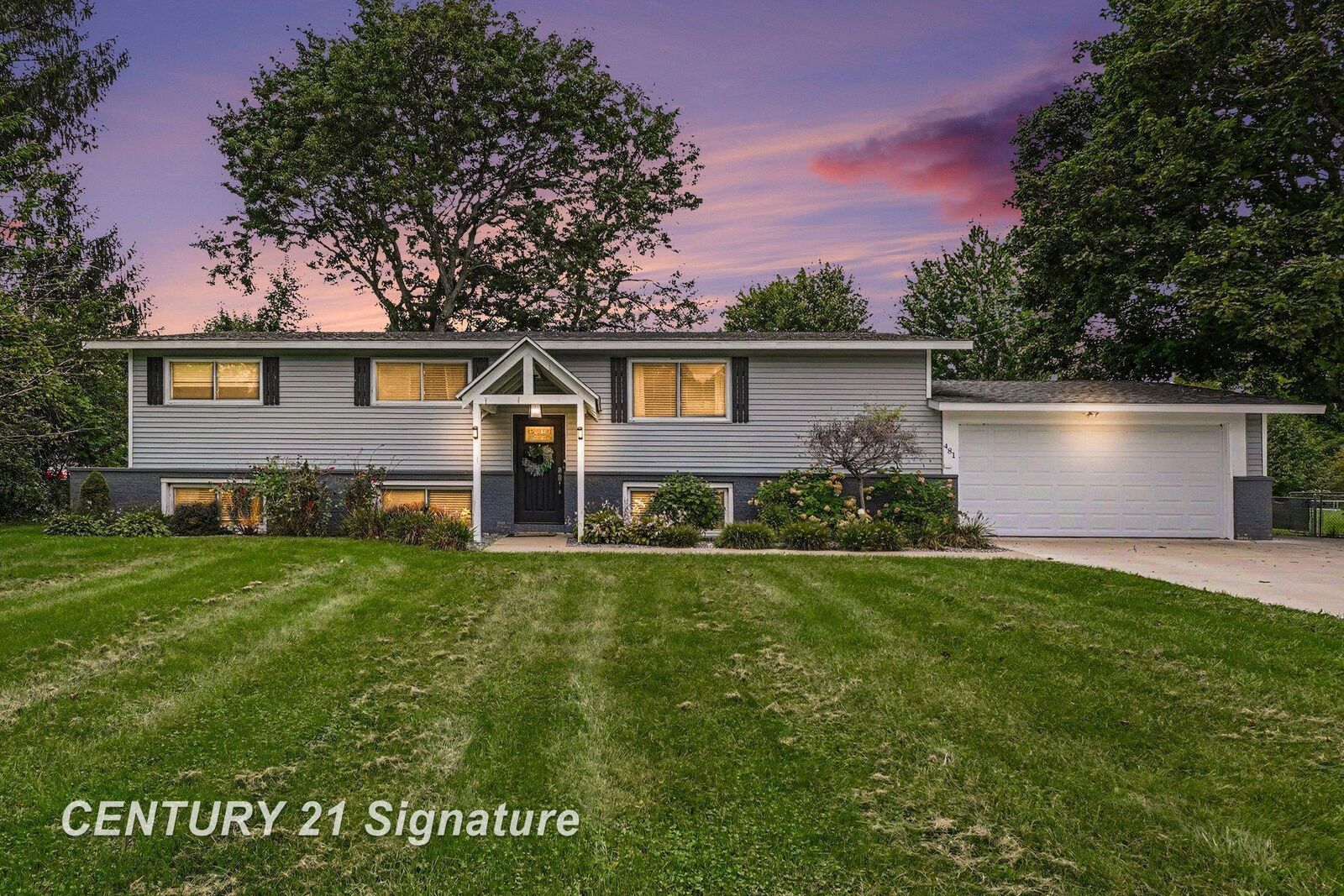 Property Photo:  481 N 5 Mile Road Road  MI 48640 