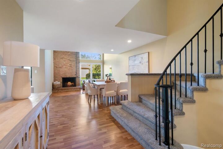 Property Photo:  7137 Pebble Park Drive  MI 48322 3506 