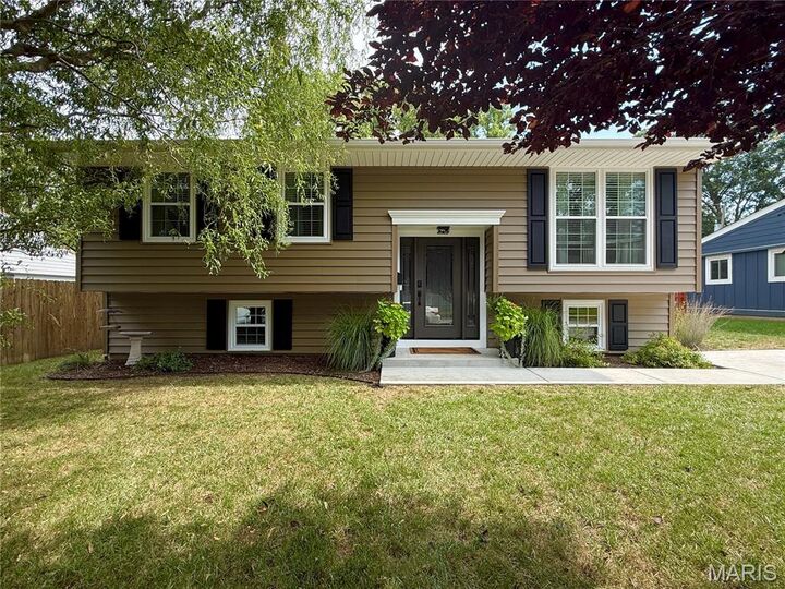 Property Photo:  305 Spruce Street  IL 62269 