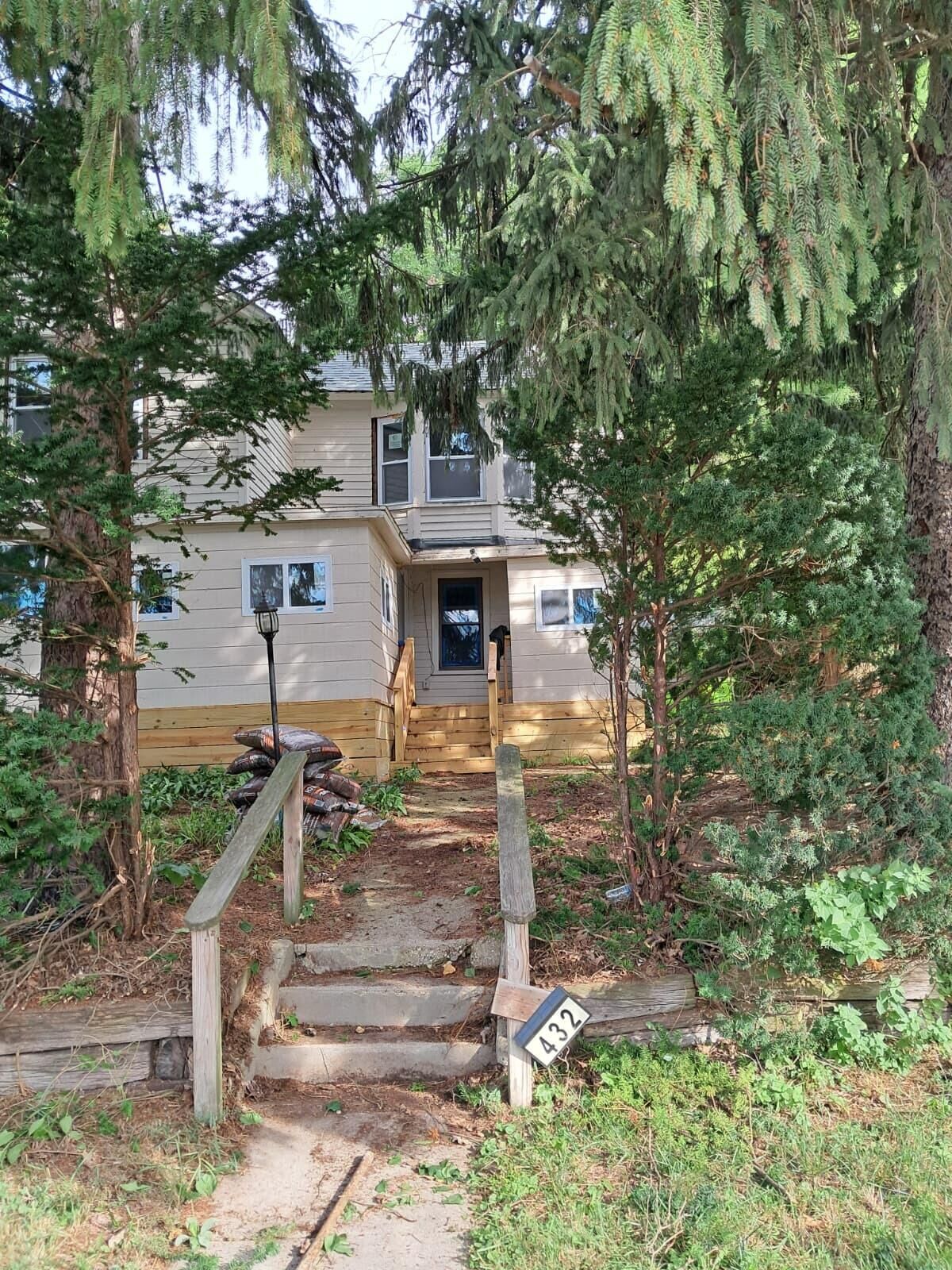 Property Photo: 432 W Capitol Dr WI 53209
