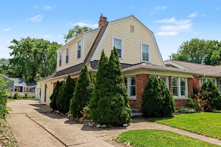 Property Photo:  330 N Riverview Drive  MI 49004 