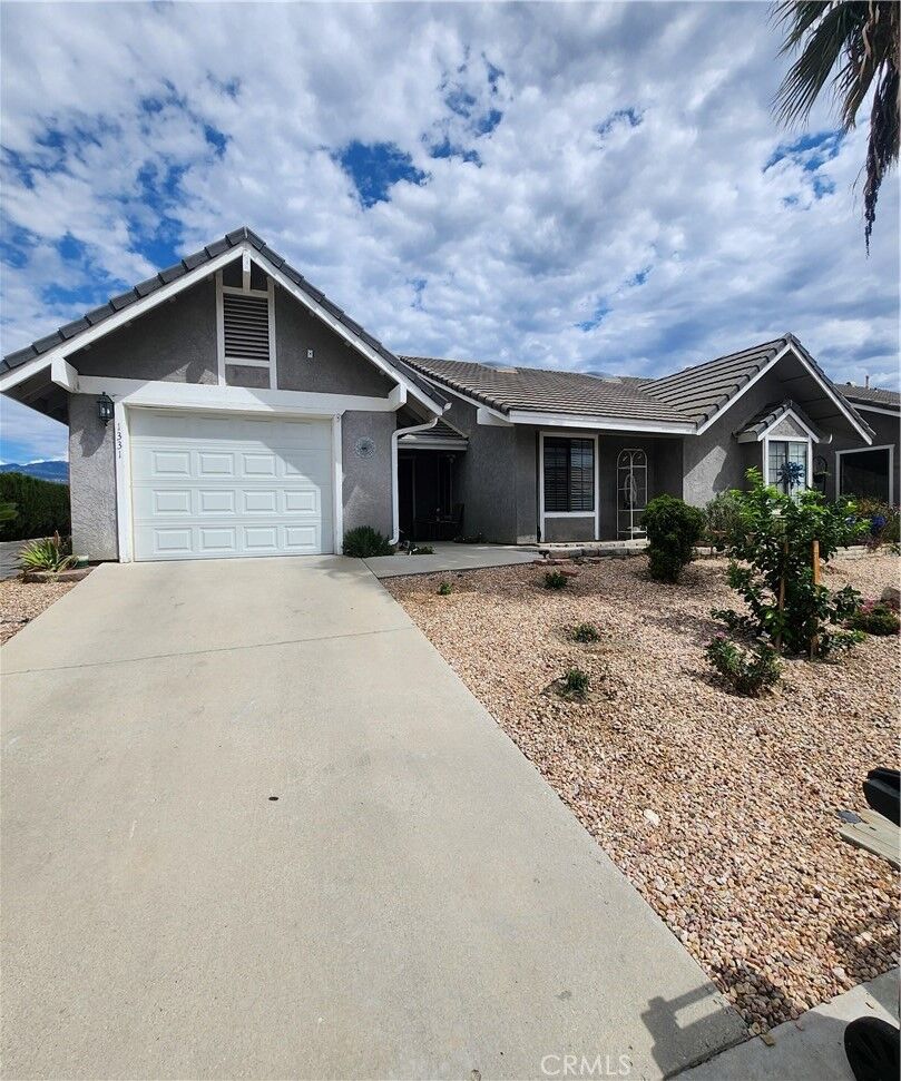 Property Photo: 1331 Freedom CA 92583