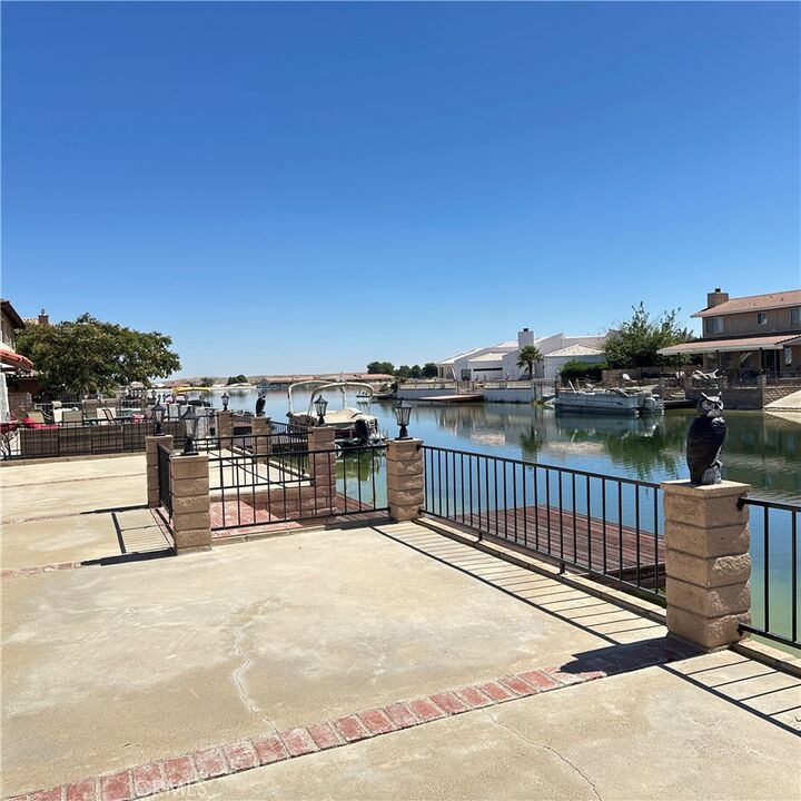 Property Photo: 14453 Jamaica Lane CA 92342
