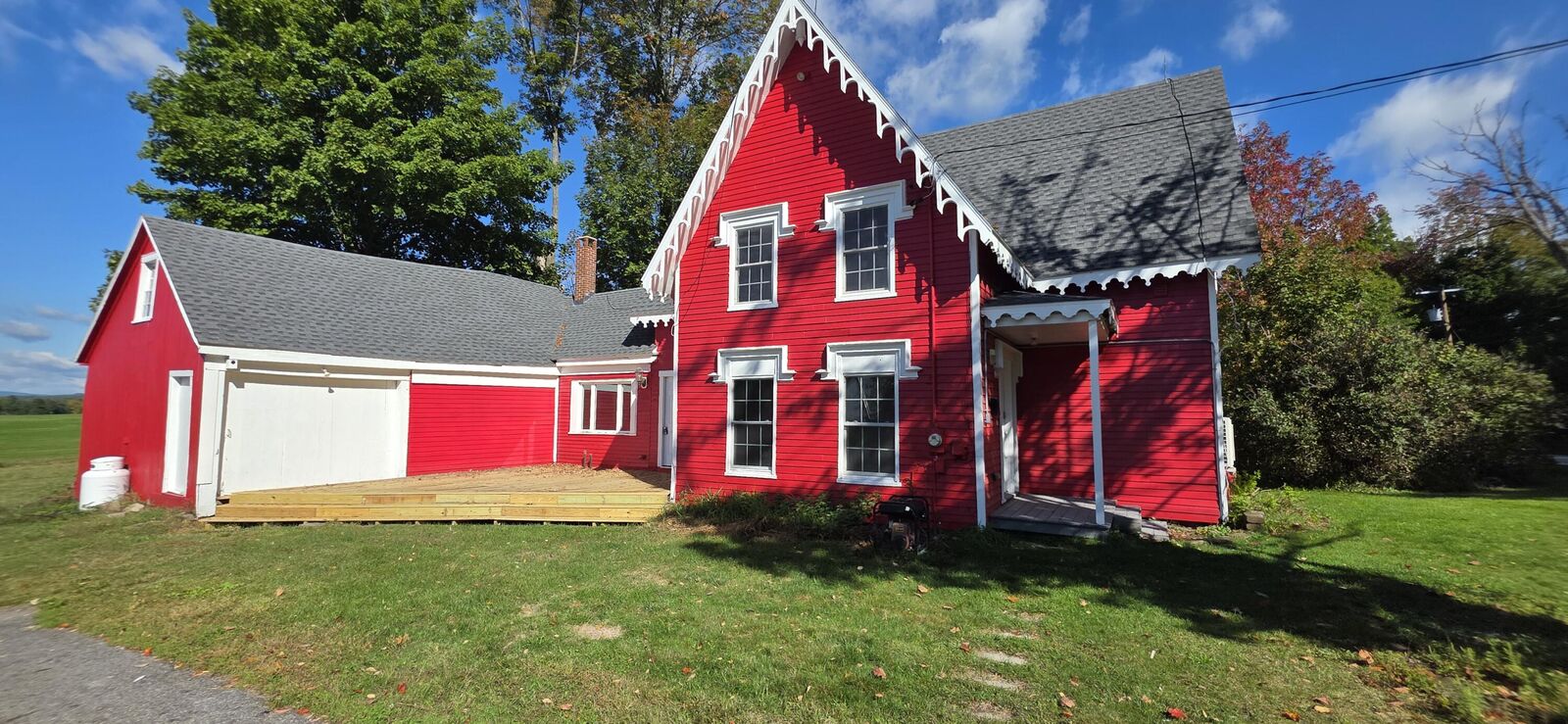 Property Photo:  346 N Parish Road  ME 04282 