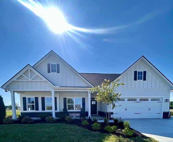Property Photo:  2416 Radcliffe Dr  TN 37128 