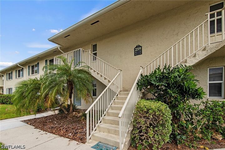 Property Photo:  259 Winners Circle 4  FL 34112 