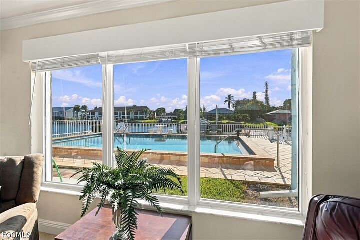 Property Photo:  4707 SE 5th Avenue 101  FL 33904 