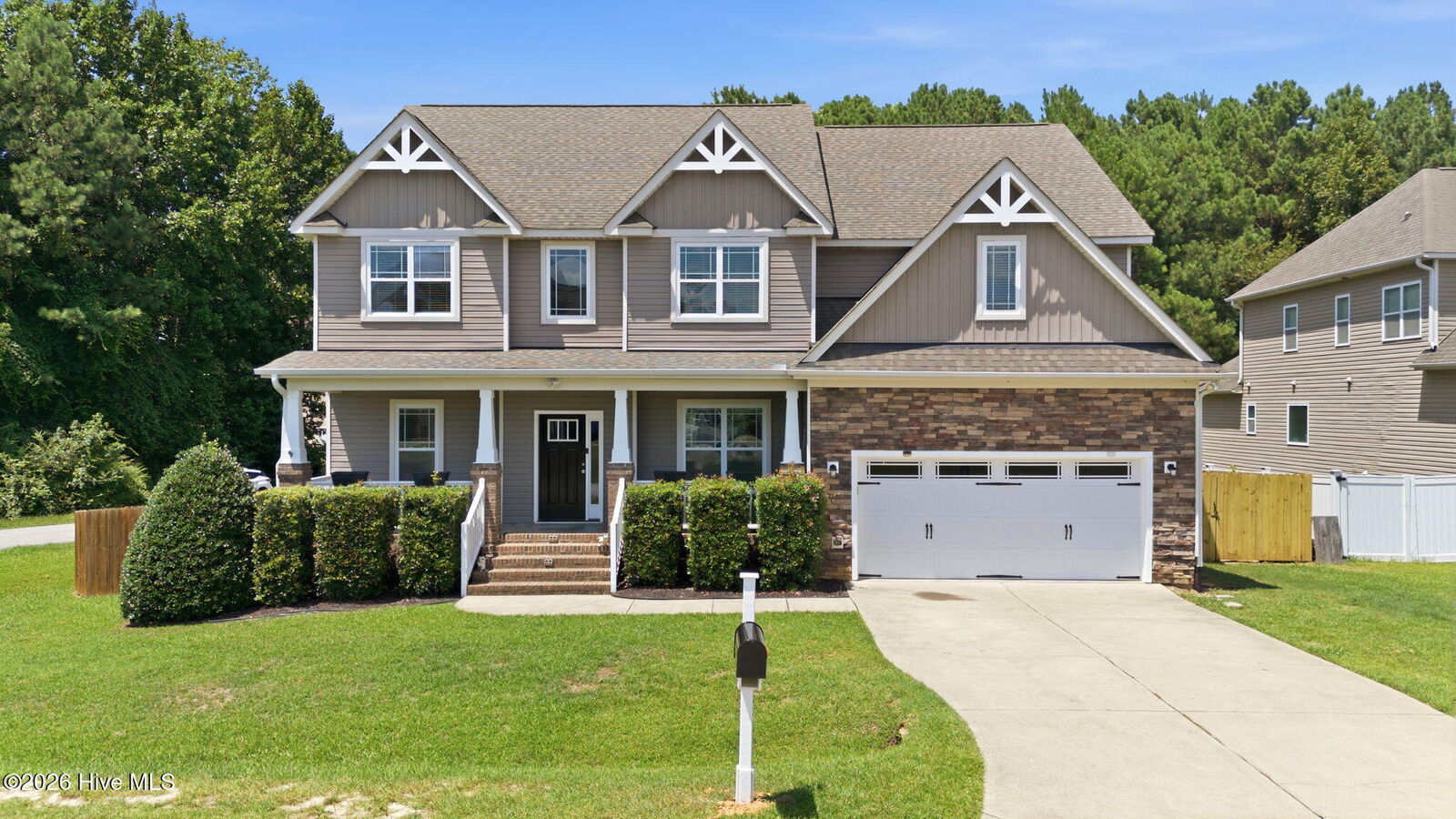 Property Photo: 19 Willow Oak Trail NC 27520