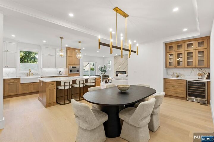Property Photo:  181 West Street  NJ 07624 