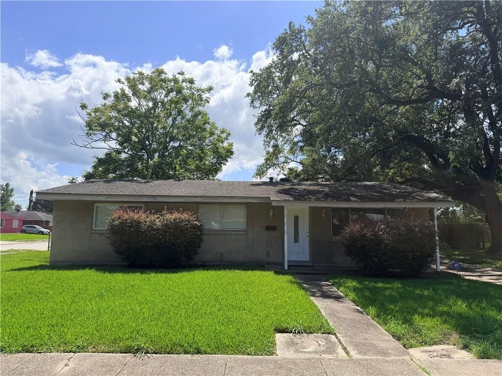 Property Photo: 7021 Berkley Street LA 70131
