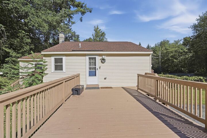 Property Photo:  24 Longa Road  NH 03054 