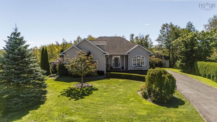 Property Photo:  35 Deer Haven Drive  NS B4N 0B8 
