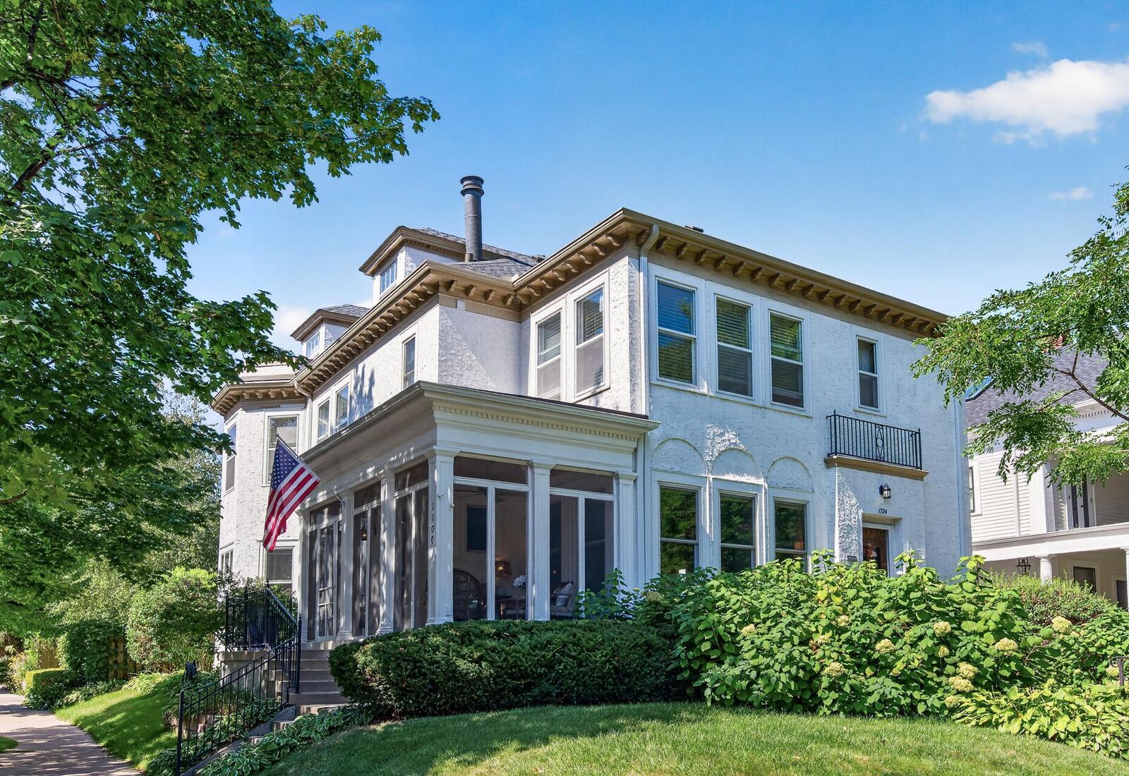 Property Photo: 1100 Douglas Avenue MN 55403