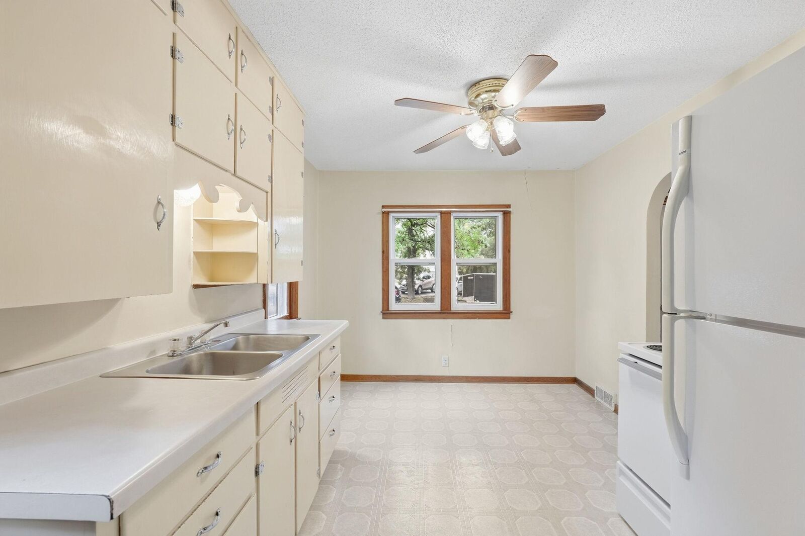 Property Photo:  303 8th Avenue  WI 54020 