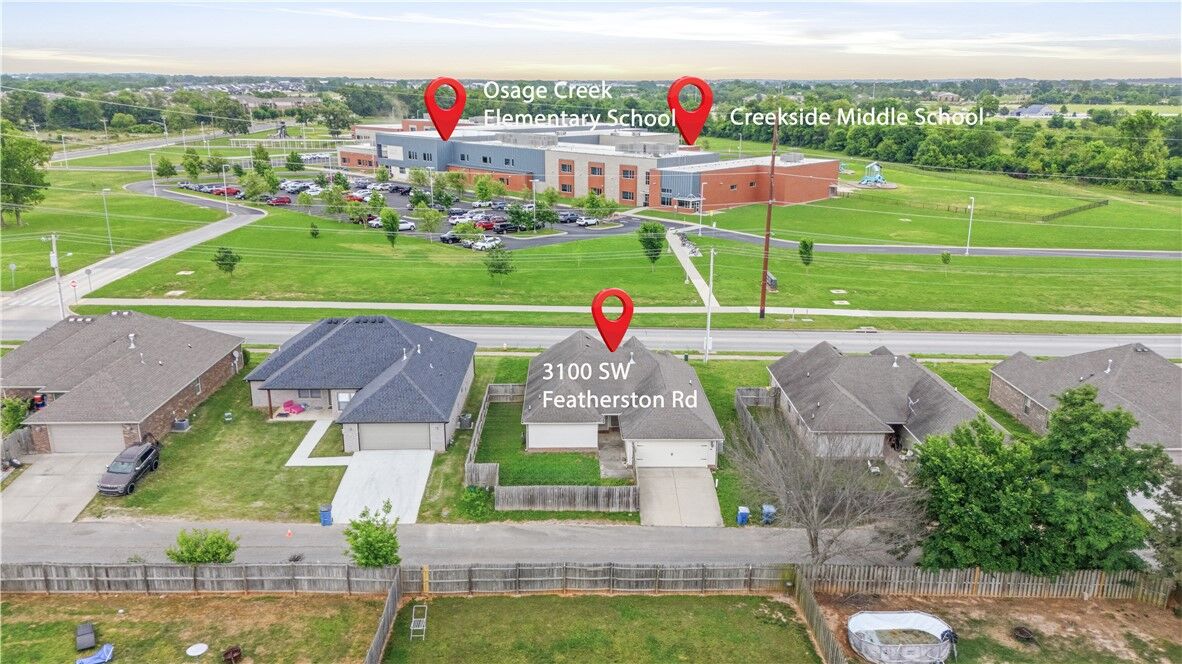 Property Photo: 3100 Featherston Road AR 72713