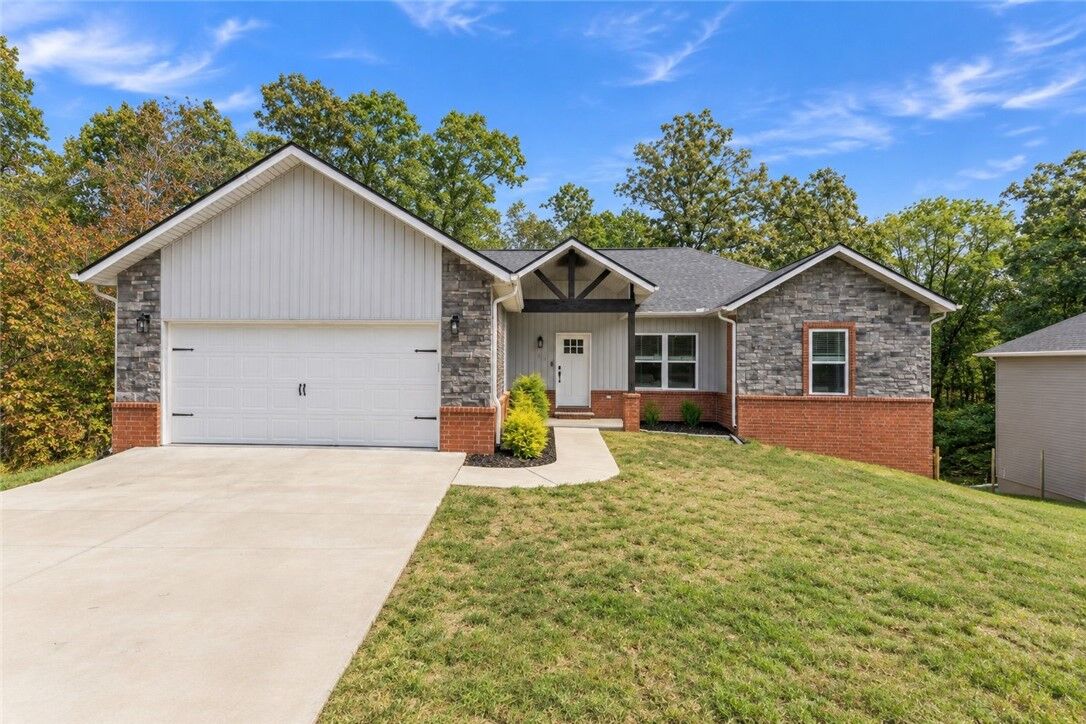Property Photo:  12 Brunswick Drive  AR 72715 