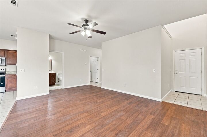 Property Photo: 3207 SW Deerfield Boulevard 2 AR 72712