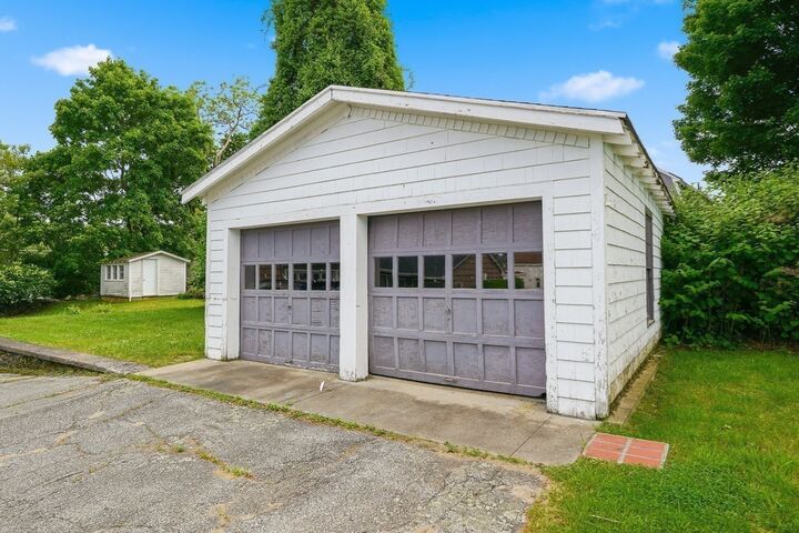Property Photo: 7 Slater MA 01570