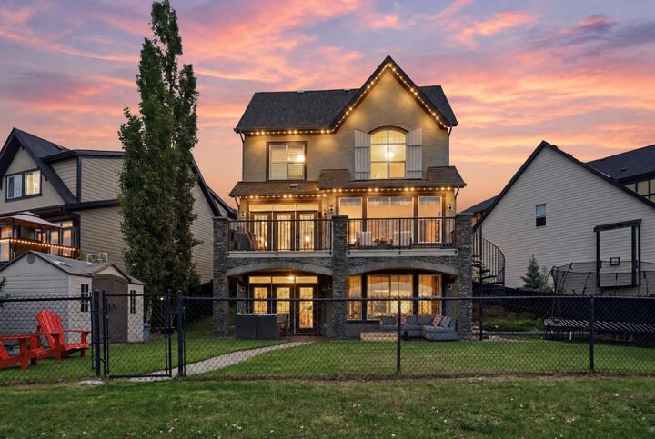 Property Photo:  127 Marquis Grove SE  AB T3M 1M6 