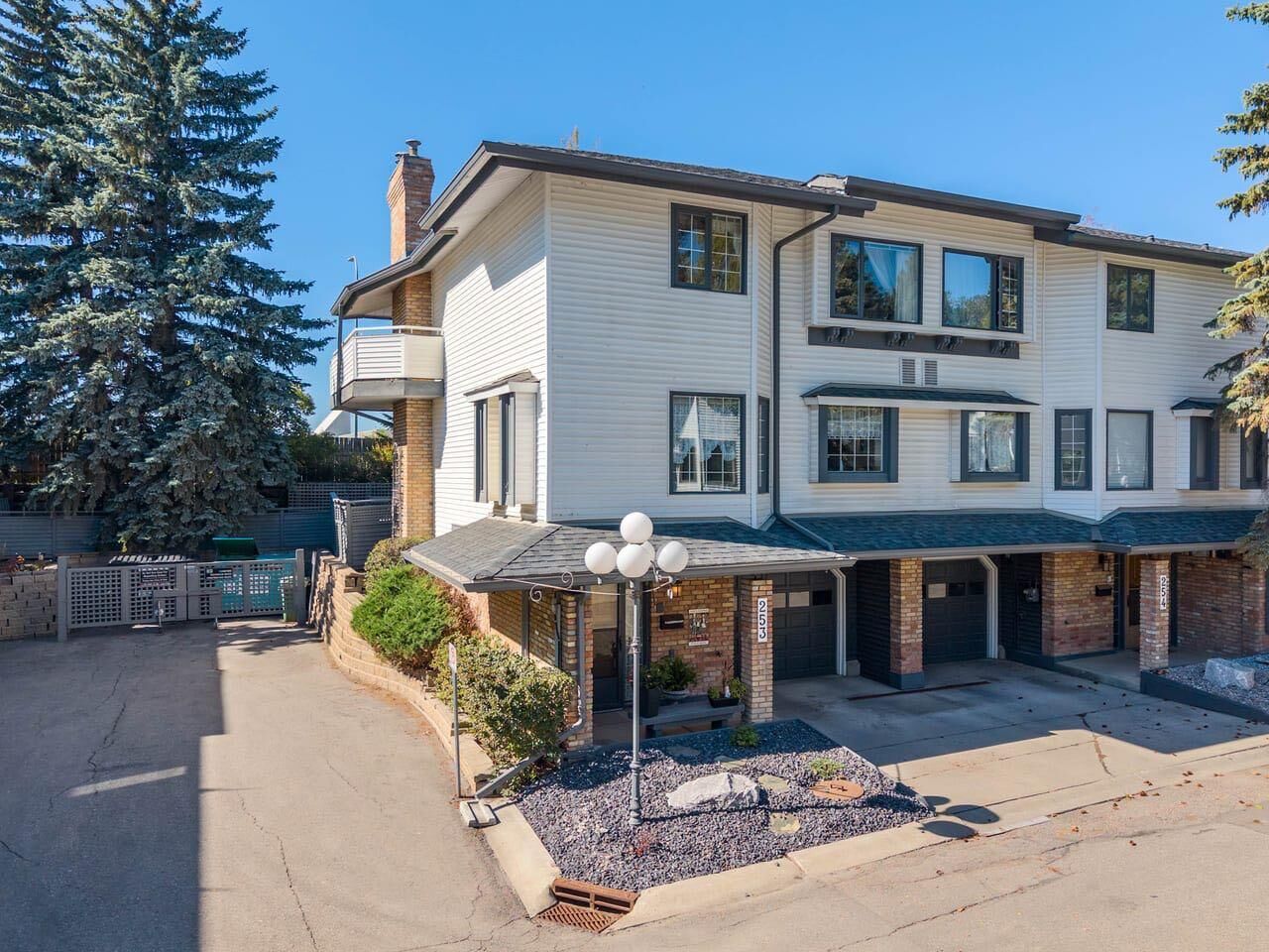 Property Photo:  4037 42 Street NW 253  AB T3A 2M9 