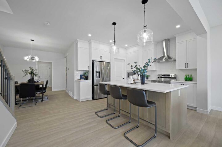 Property Photo: 7 Fireside Common AB T4C 3E1
