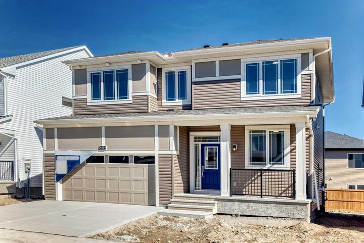 Property Photo:  4101 Southwinds Way SW  AB T4B 2Z8 