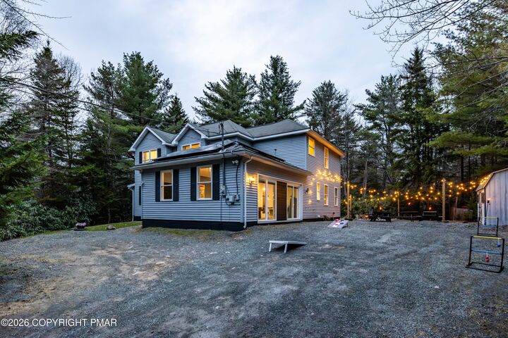 Property Photo:  141 Lenape Trail  PA 18334 