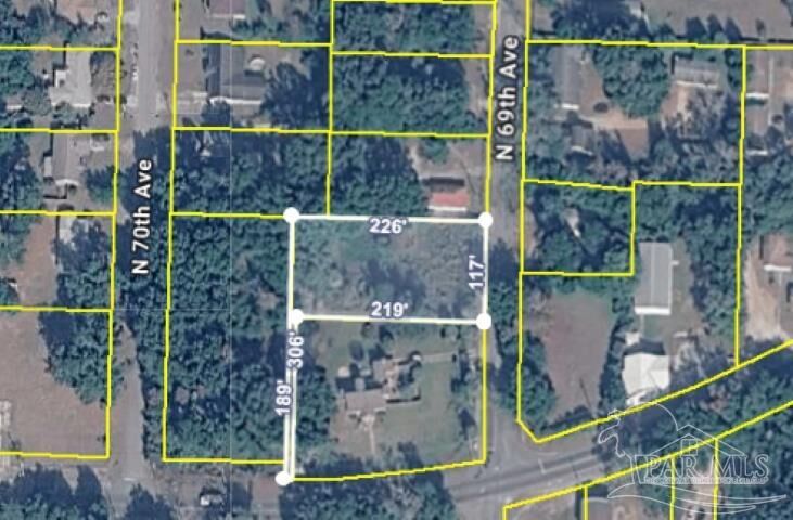 Property Photo:  6904 Lillian Hwy  FL 32506 