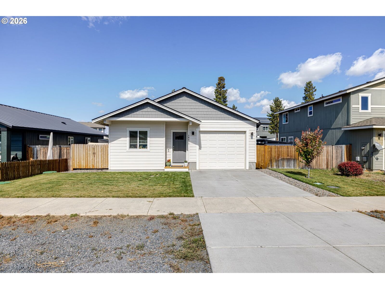 Property Photo: 16424 Bassett Dr OR 97739