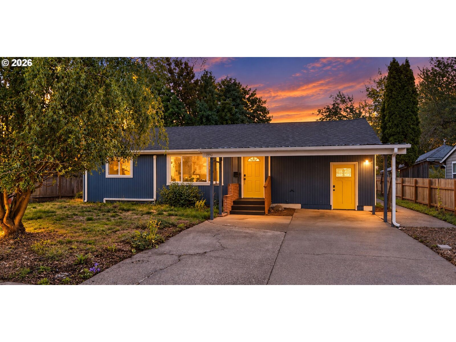 Property Photo:  1990 Garfield St  OR 97405 