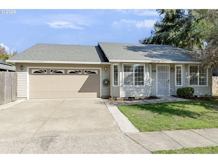 Property Photo: 210 S Meredith Dr OR 97132