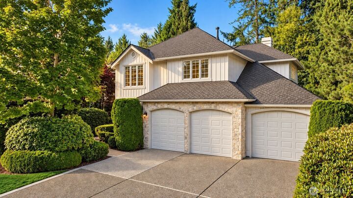Property Photo:  2736  258th Place SE  WA 98075 