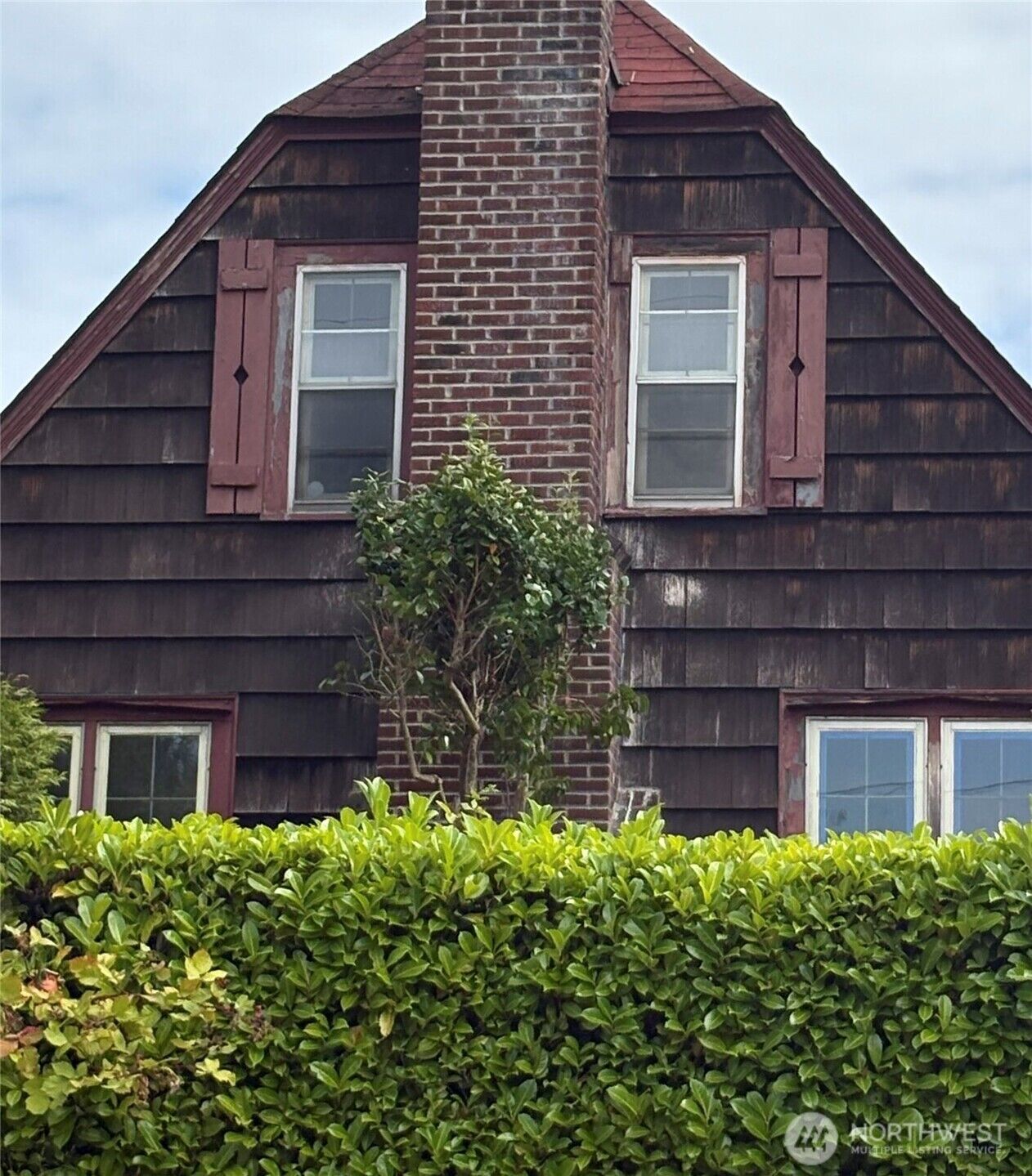 Property Photo: 3710 31st Avenue W WA 98199