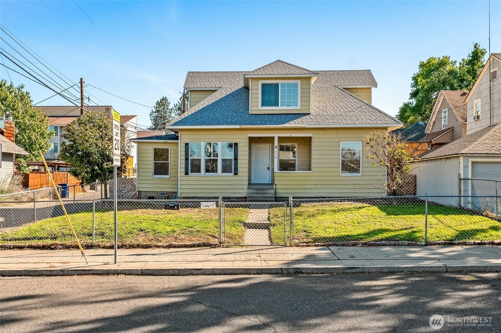 Property Photo:  415  Palouse Street  WA 98801 