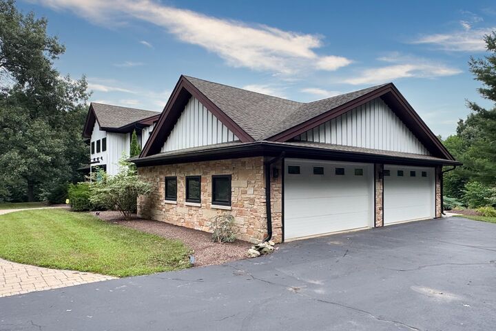 Property Photo:  6540 Yale Bridge Road  IL 61072 