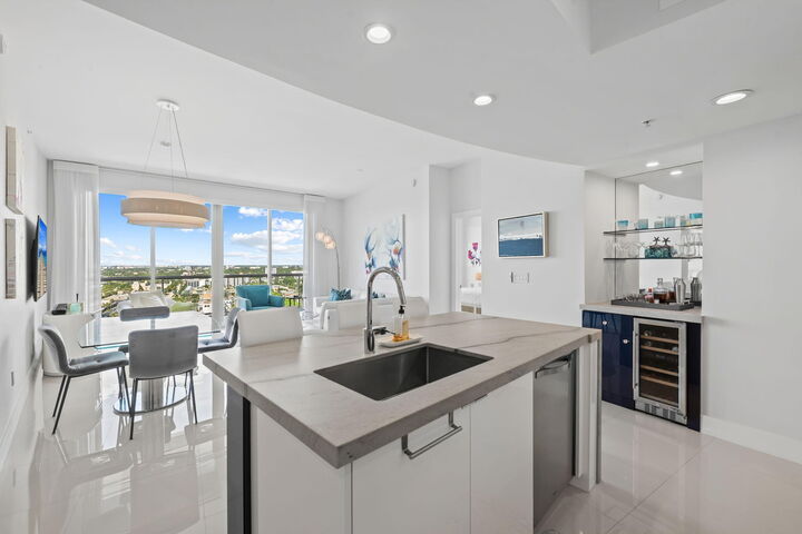 Property Photo:  1 N Ocean Boulevard 1713  FL 33062 