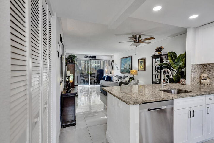 Property Photo:  3060 Holiday Springs Boulevard 106  FL 33063 