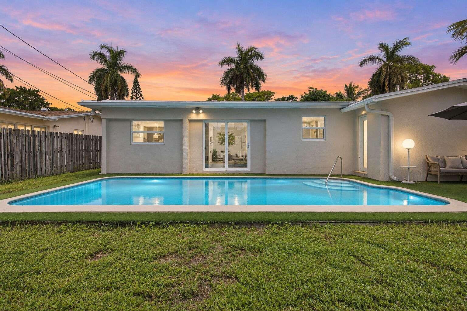 Property Photo:  7640 Sunset Strip  FL 33322 