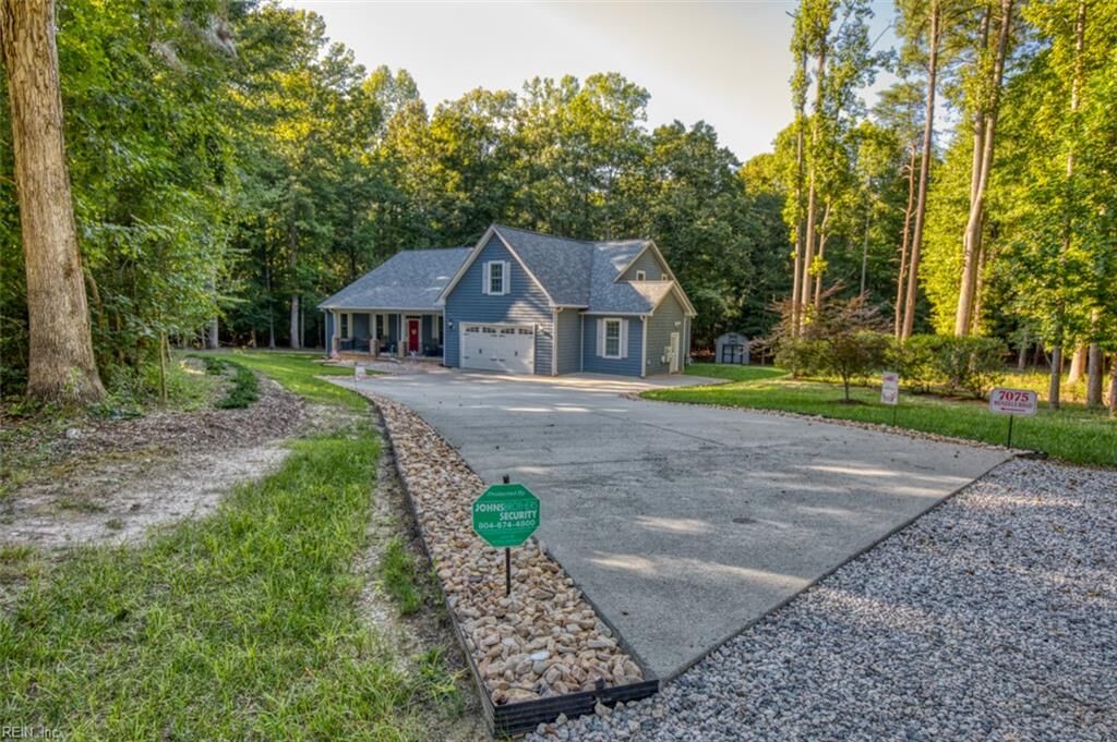 Property Photo: 7075 Menzels Rd VA 23168