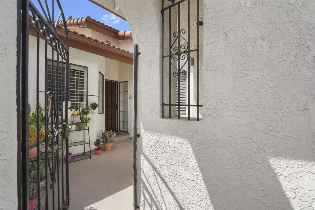 Property Photo: 1502 Apache Dr E CA 91910