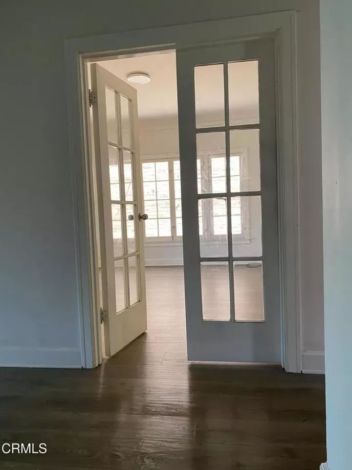 Property Photo:  232 S Berendo Street 2  CA 90004 