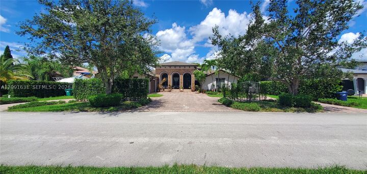 Property Photo:  12965 SW 197th St  FL 33177 