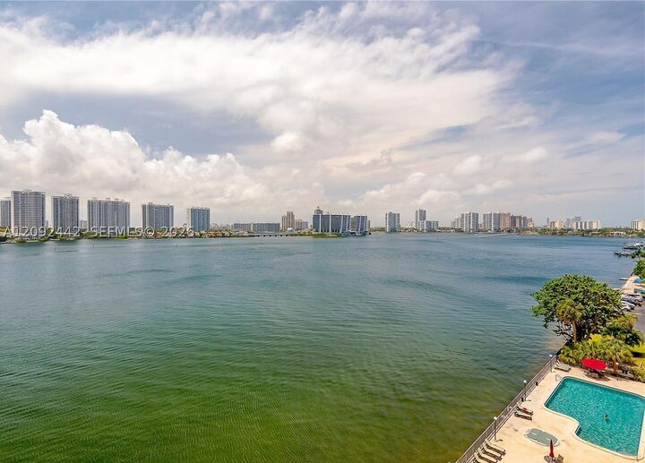 Property Photo:  17600 N Bay Rd N302  FL 33160 