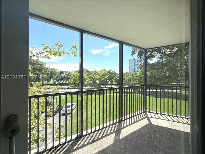 Property Photo: 3475 N Country Club Dr 308 FL 33180
