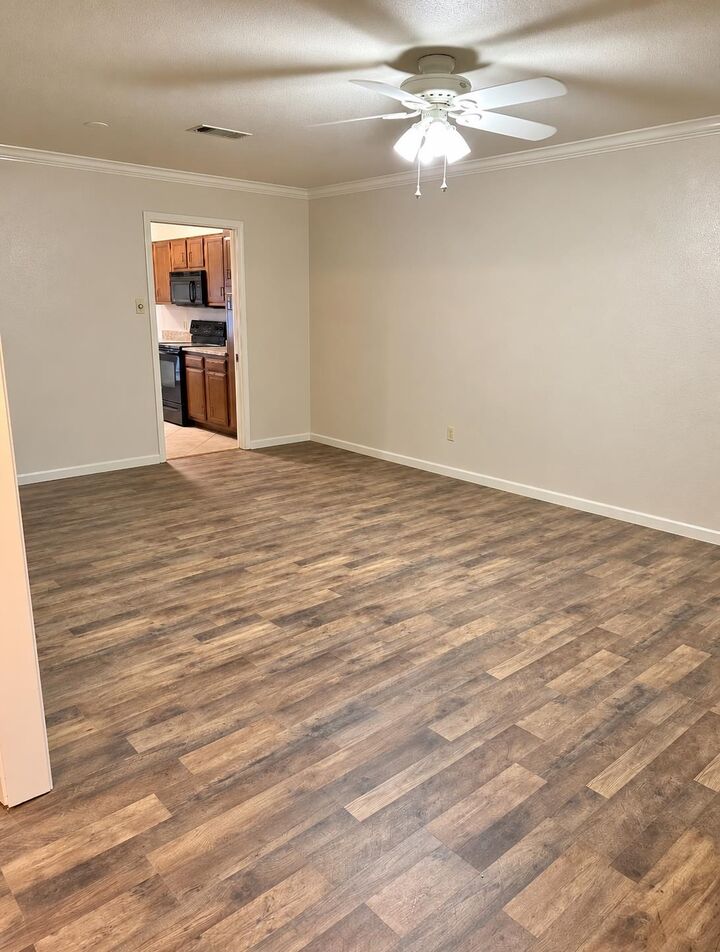 Property Photo: 5830 Meadow Way TX 77707