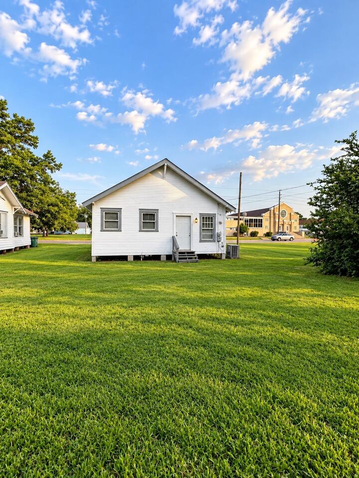 Property Photo: 3350 Highland Ave. TX 77705