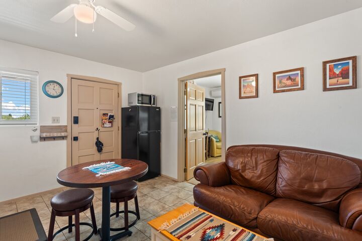Property Photo:  109 St Francis Drive 4  NM 87501 