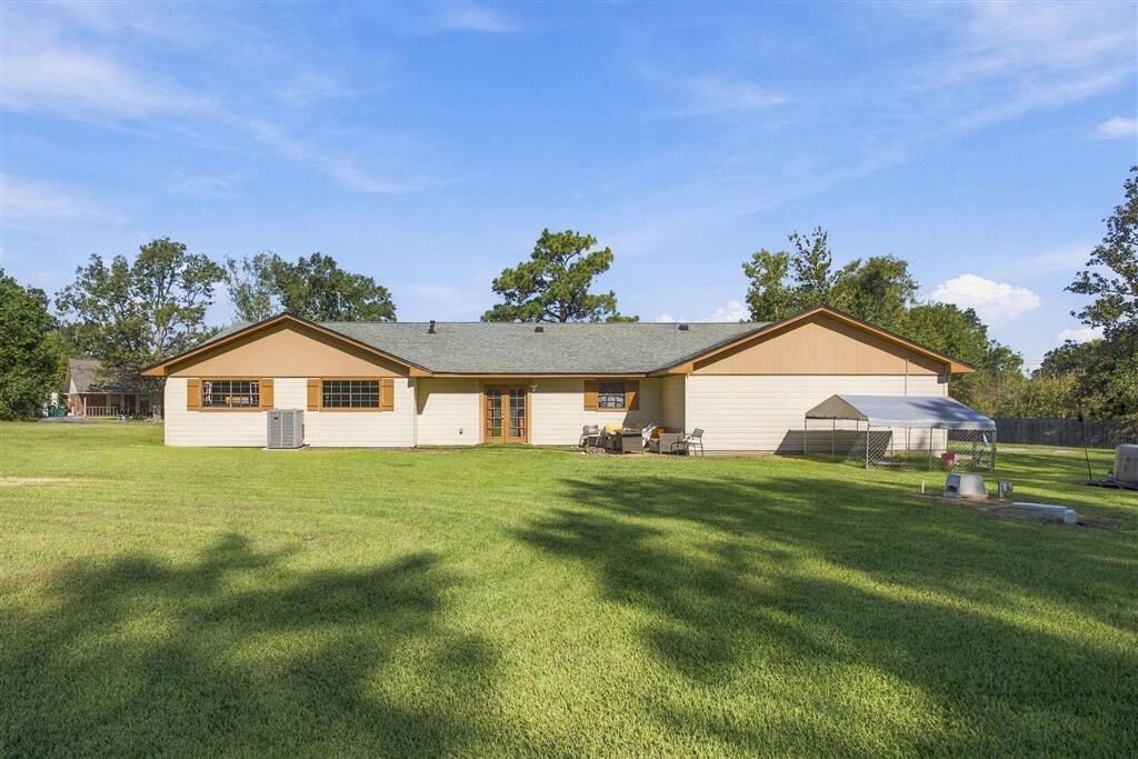 Property Photo:  3412 Cayton Rd Road  LA 70669 