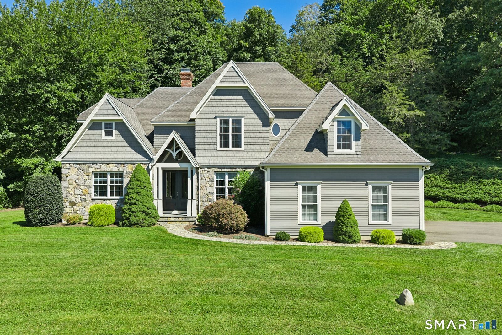 Property Photo:  5 Wentworth Drive  CT 06470 