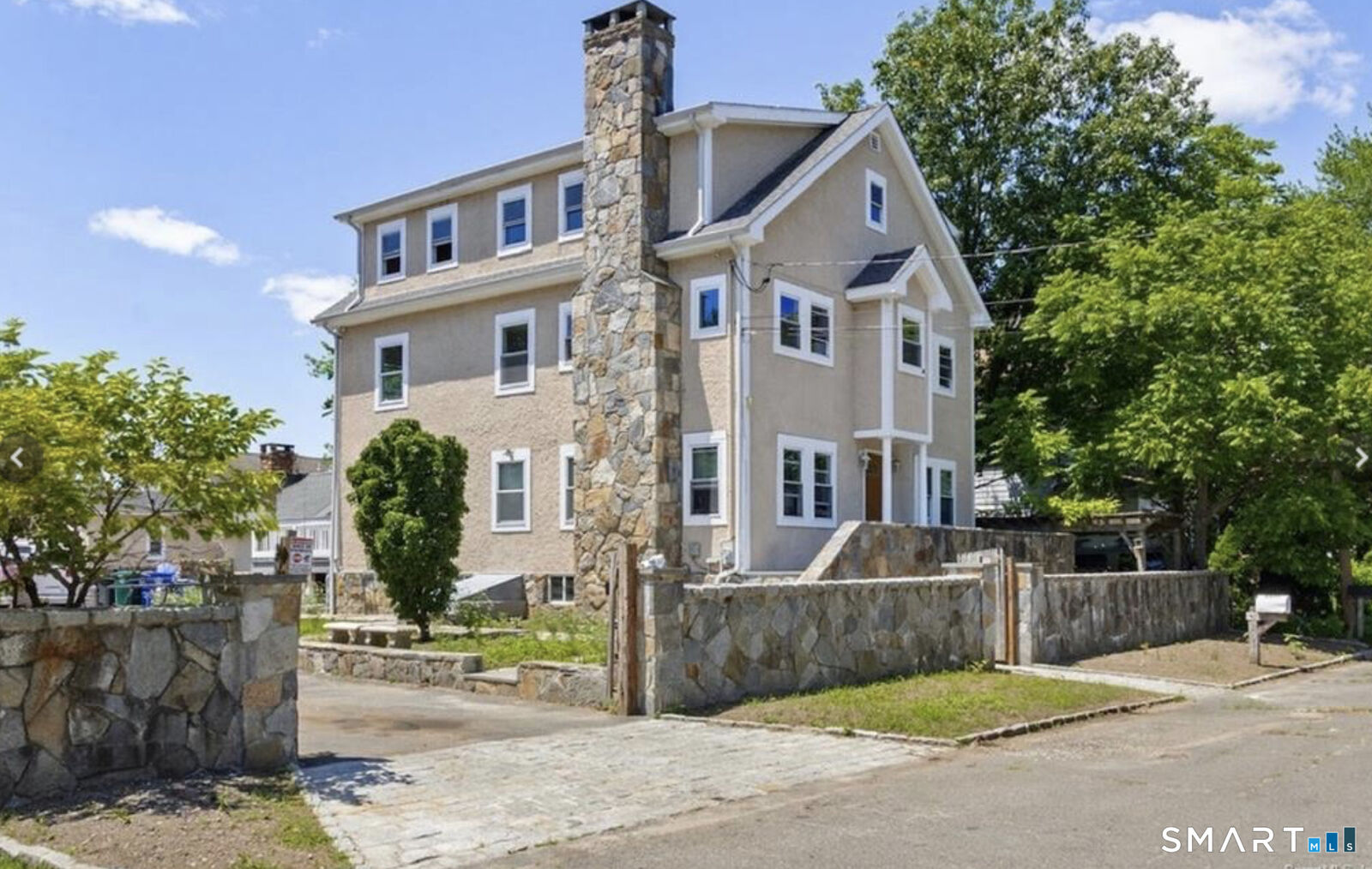 Property Photo:  145 Dewey Street  CT 06615 